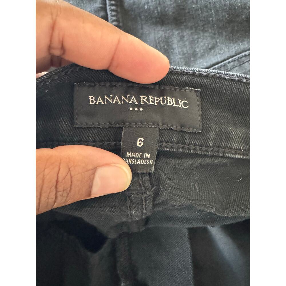 Banana Republic Womens Black Denim Midi Skirt Middle Split SIZE 6 Grunge Punk - Picture 3 of 6